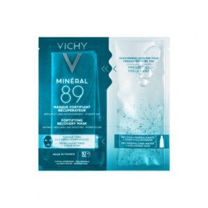 Verpackung eines feuchtigkeitsspendenden Gesichtsmaske mit mineralisierendem Wasser und Hyaluronsäure, in Blau gehalten.