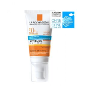 Getönte BB-Creme in einer weißen Tube mit orangefarbenen und blauen Akzenten, SPF 50+ und wasserfest