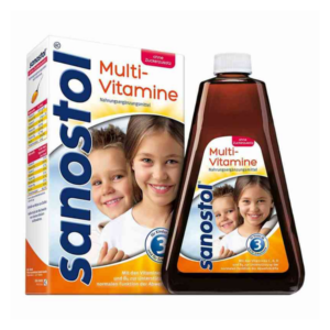 Sanostol Multi-Vitamine Nahrungsergänzungsmittel in der Verpackung und Flasche, abgebildet mit lächelnden Kindern.