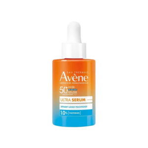 Flasche mit orangefarbenem Serum von Avène, 50+ UV-Schutz und feuchtigkeitsspendenden Eigenschaften, mit Pipette.
